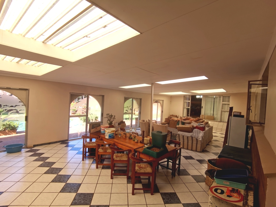 Commercial Property for Sale in Roodekopjes Ah North West